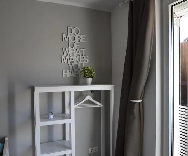 Moin & Ahoi アパート